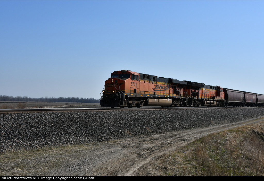 BNSF 5751